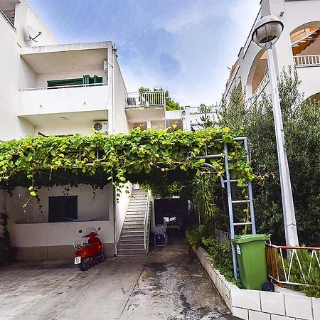 Apartments And Room Nevenka Makarska Luaran gambar