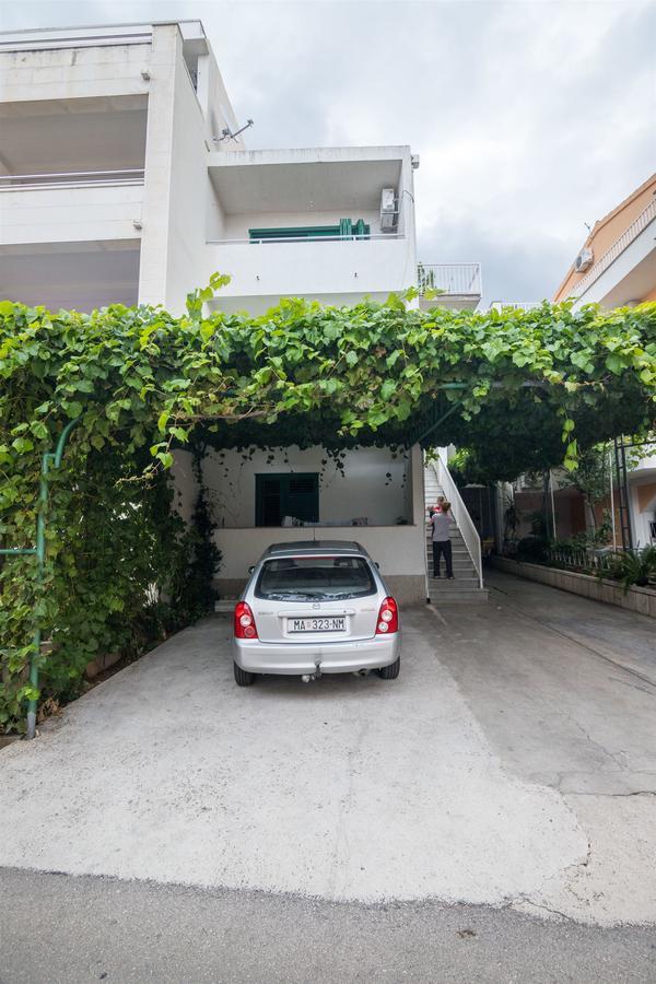 Apartments And Room Nevenka Makarska Luaran gambar